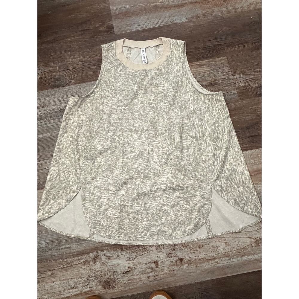 Athleta Women’s Olive Zephyr Print Tank Size 1X sweat resistant